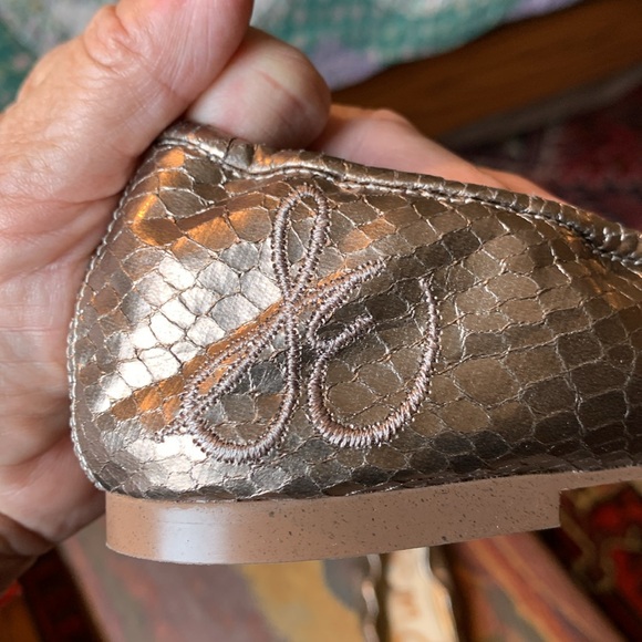 Sam Edelman Rose Gold Ballet Flats. Size 7 1/2. Worn once. - Picture 4 of 6